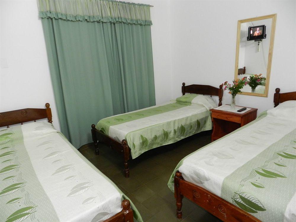 Hotel Colon Posadas Eksteriør billede